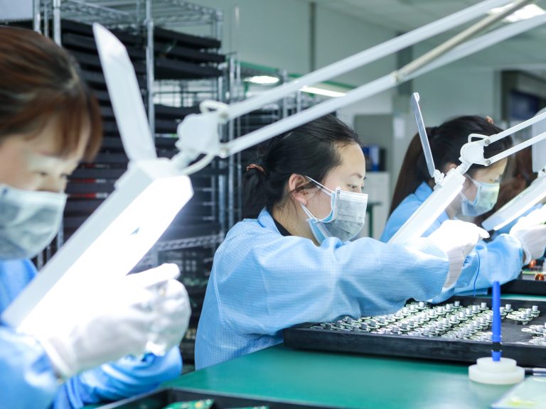 SMD inspection at Variosystems location in Suzhou